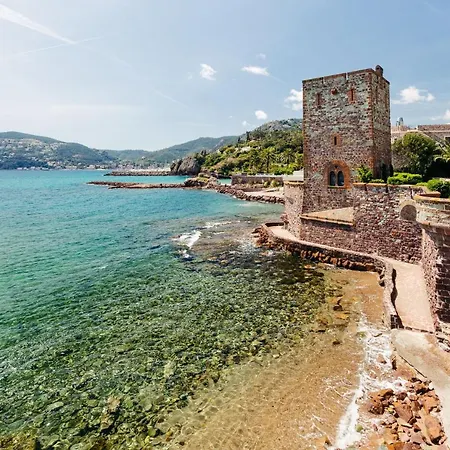 Islette Du Riou I * Mandelieu